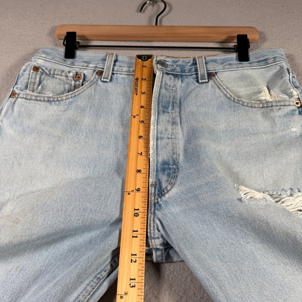Vintage Levis 501 Jeans Mens 32x31 Made in USA Light Wash Distressed 90s 0997 - Picture 12 of 16